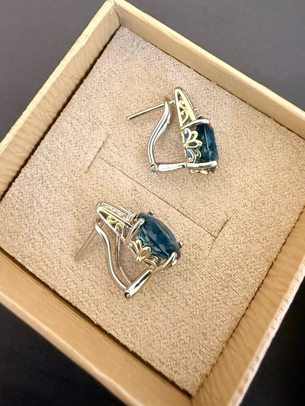 Genuine London Blue Topaz Sterling Silver 925 Two-Tone Leverback Earrings - Picture 7 of 11